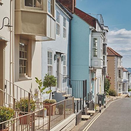 Harold House Villa Cowes  Exterior photo